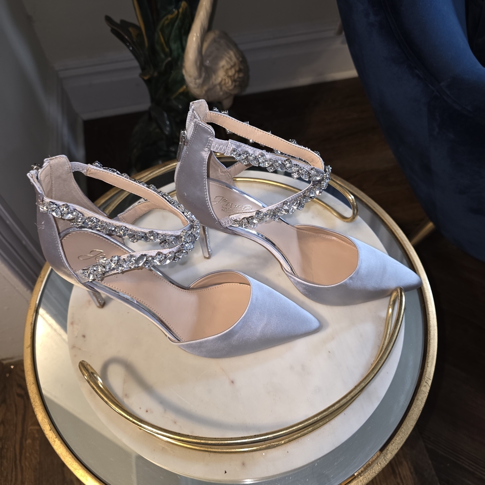 Jewel Badgley Mischka Silver Embellished Heels